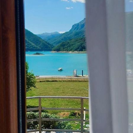 Piva Lake 普卢日内 外观 照片